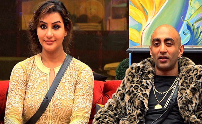 Bigg Boss 11: Shilpa Shinde rebukes Akash Dadlani for touching her inappropriately