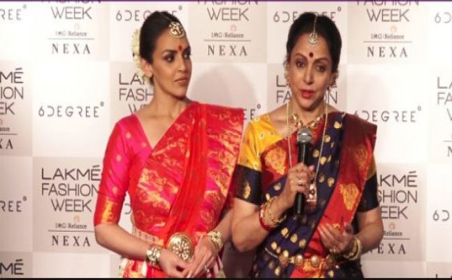 Esha Deol gets Angry and embarrasses Hema Malini at Lakme Fashion Week