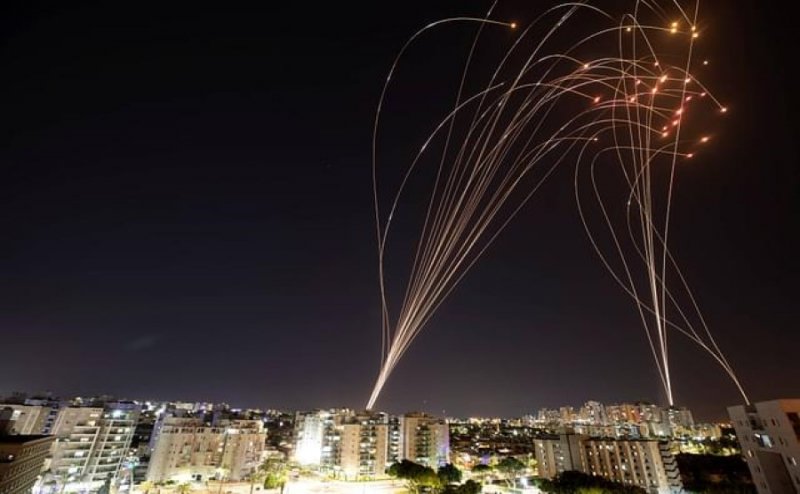 Watch: Israel’s ‘Iron Dome’ , an anti-missile shield that is grabbing ...