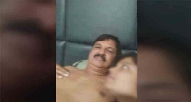 800px x 430px - Sex-for-job scandal: Woman shares third video, says 'will file a complaint'  against Jarkiholi | BENGALURU NYOOOZ
