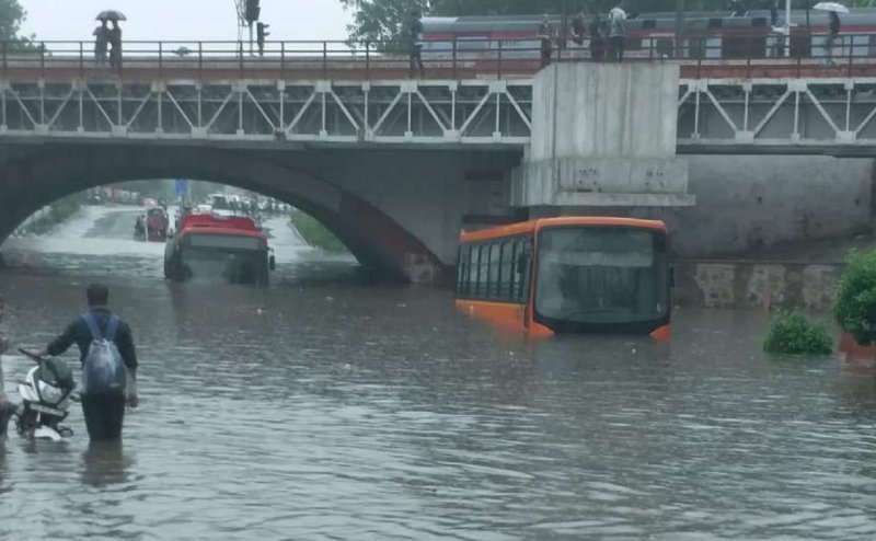 water-logging-in-delhi-ncr-gurugram-worst-hit-know-all-areas-of